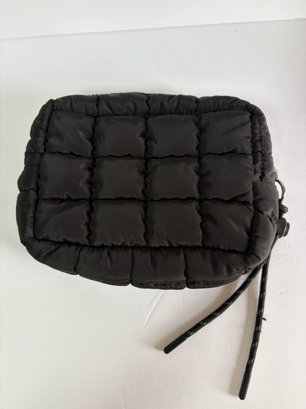 NWOT Free People FP Movement Quilted Mini Case - Picture 9 of 13
